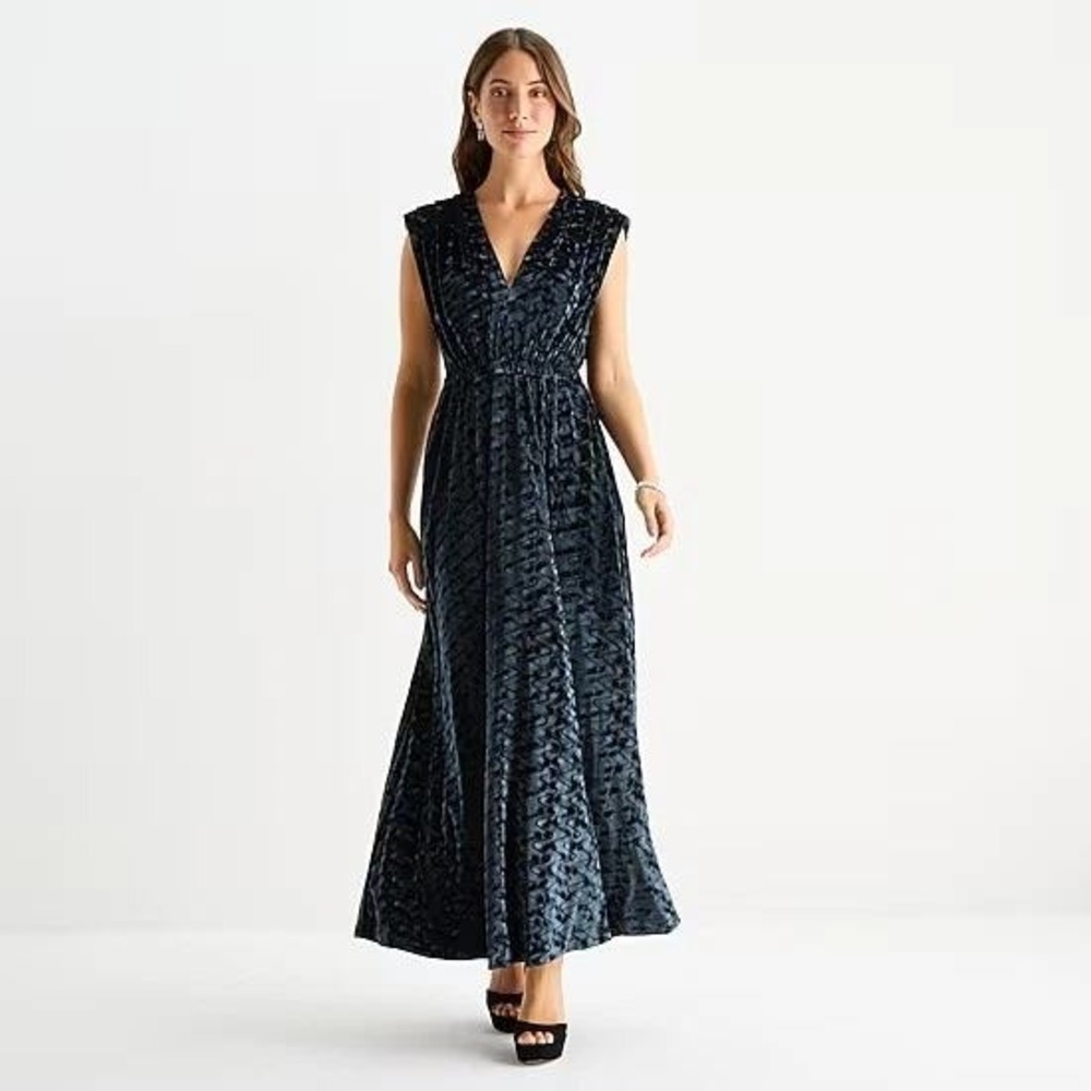 MSRP $130 Sam and Jess 8 Rich Black Velvet Sleeveless Maxi Evening Gown Dress